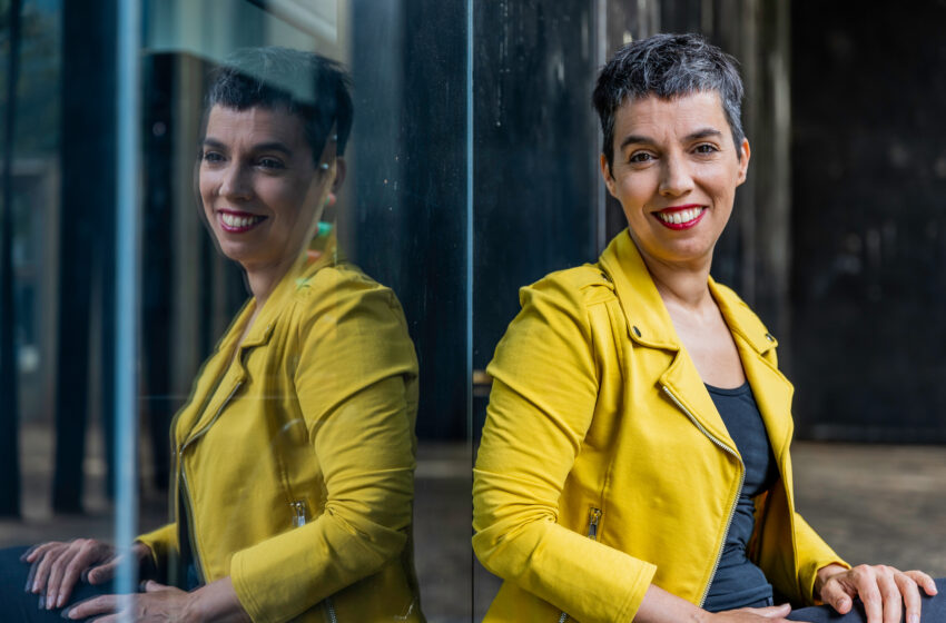  Esther Vivas, voz imprescindible de las nuevas maternidades, presenta el libro “Mamá desobediente”