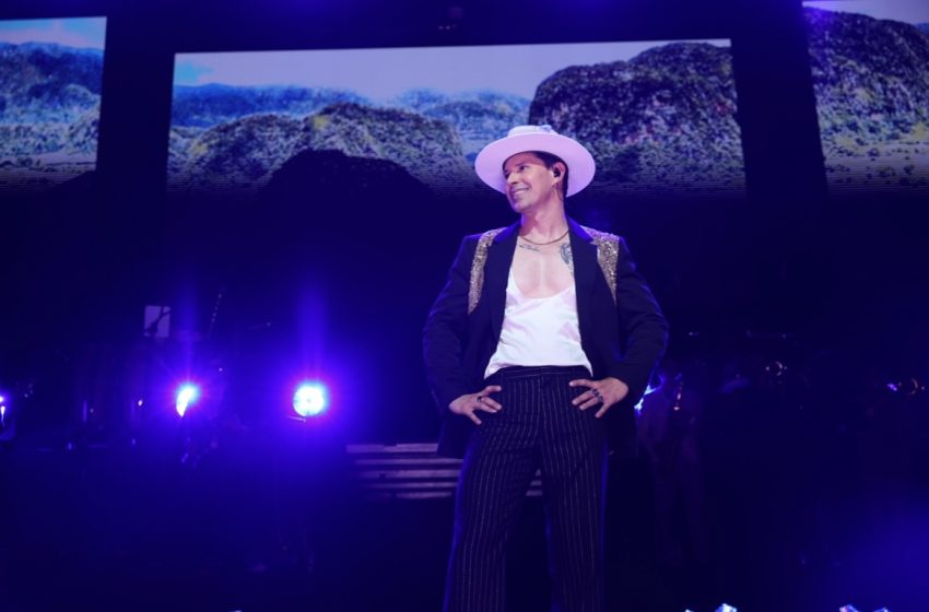  Leoni Torres triunfa en un concierto inolvidable en su décimo sold out
